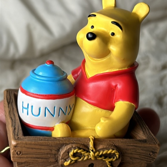 Vintage Precious Moments Disney Winnie The Pooh Birthday Wagon Train 2012 - Picture 9 of 14